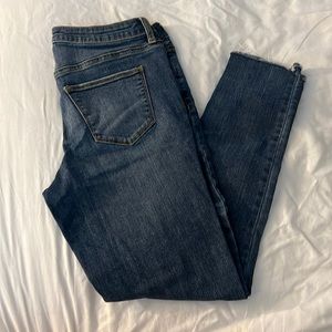 Universal Thread Jeans